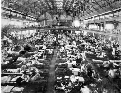 Casualties at 1st Auxiliary Hospital Heliopolis,  in the Luna Park skating and amusement centre. Photographer unknown, photograph source AWM P01350.013