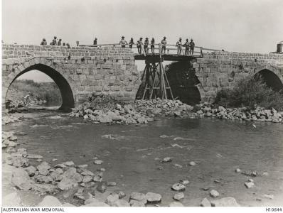 Damaged Bridge at Jisr Benat Yakub 1918. Photograph donor British Official Photograph, photograph source AWM H10644