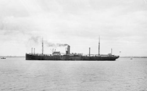 HMAT &#039;Port Melbourne&#039;. Photographer Josiah Barnes. Photograph sourced from AWM B0259