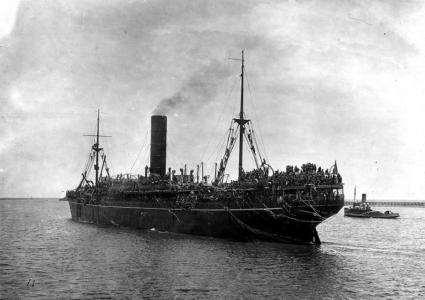 HMAT 'Geelong' leaving outer harbour SA. Photographer unknown, photograph source  SLSA PRG 280/1/15/464