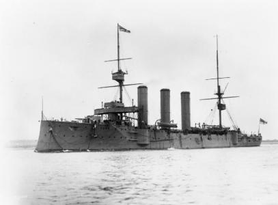 HMS 'Essex'. Photographer unknown, photograph source Imperial War Museum Q 21227( collection 2107- 01) public domain