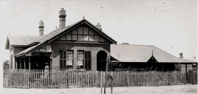 Home of  Arthur James Hillman, 70 East St. Guildford. Photograph from the Helene B. Huelin Collection, photograph source Hillman family