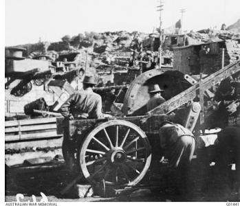 Landing Engineering appliances at Gallipoli 1915. Photographer C.E. Bean, photograph source AWM G0144