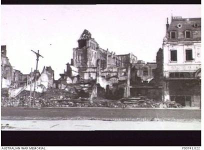 Ruined Buildings in St.Quentin 1918. Photograph donor K. Ince, photograph source AWM P0074.022