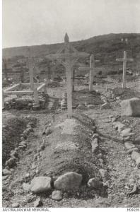 Shrapnel Valley Cemetery 1915. Photographer unknown, photograph source AWM H04036