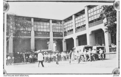 Wounded men from Battle of Gaza arriving at the 14 General Hospital Abassia April 1917. Photographer unknown, photograph source AWM J00394