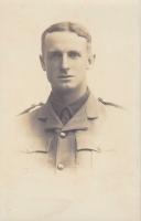 Captain Thomas Cotgrave Hewitt, 1915. Photographer Bartletto Studio, Perth. Photo source J. Mayne 